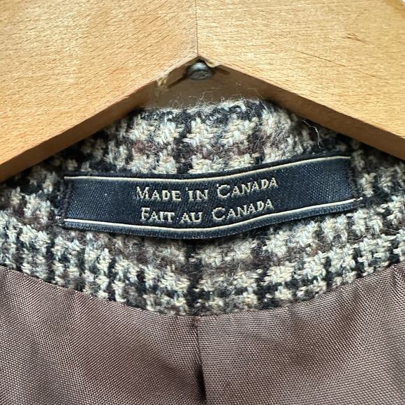 Arnold Brant Men’s Blazer - Size 38R - Made in Canada - Picture 3 of 10